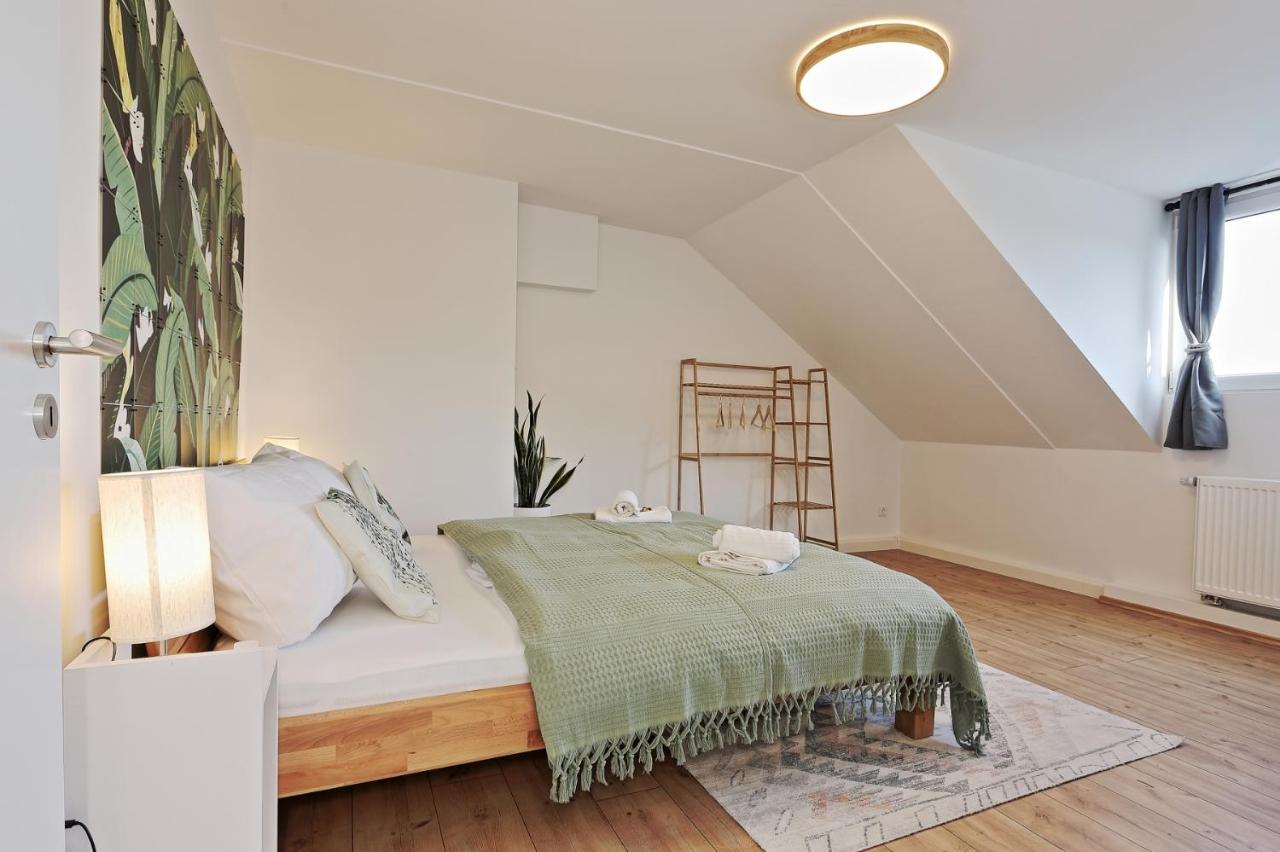 Stay&Dream - 75M² - Two Bedrooms - Kitchen - Netflix Essen Exterior photo